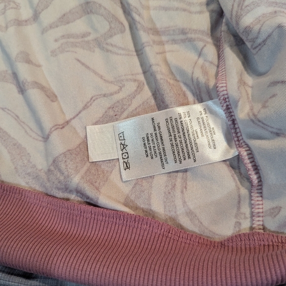 Lularoe M Cozy Velour Bethany Zip-up - Picture 4 of 4